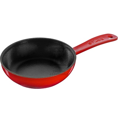 Сковорода круглая, 16 см, с чугунной ручкой, красная Staub 61014 купить